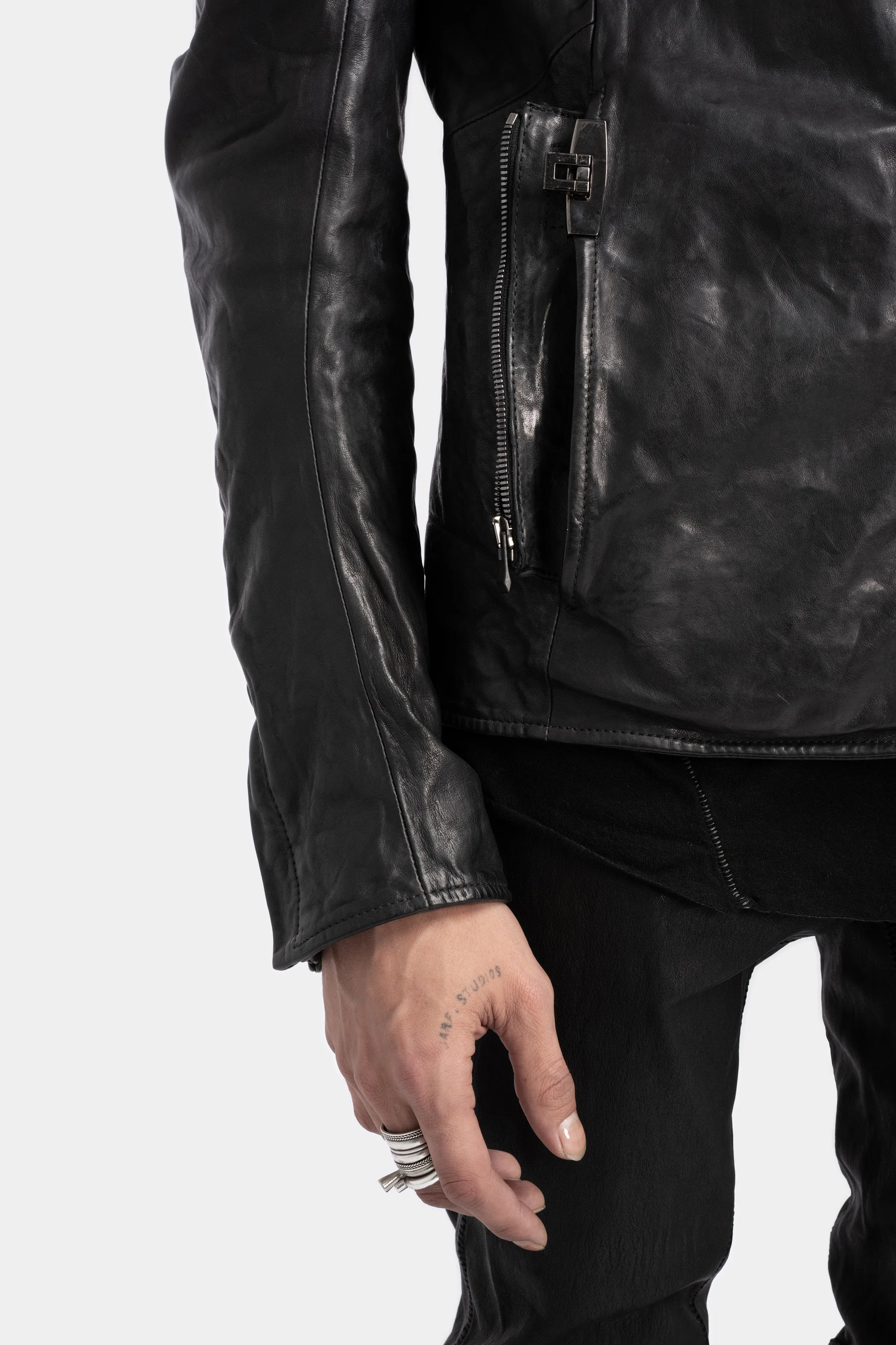 Standing collar double pocket leather jacket